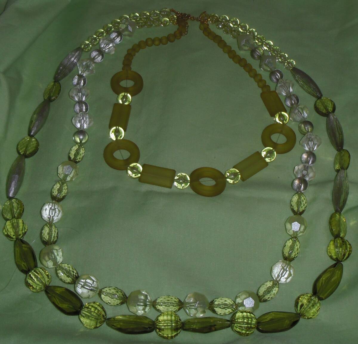 noraandmax アクリルパーツの三連ネックレス(レモン色と艶消し黄色)拍卖