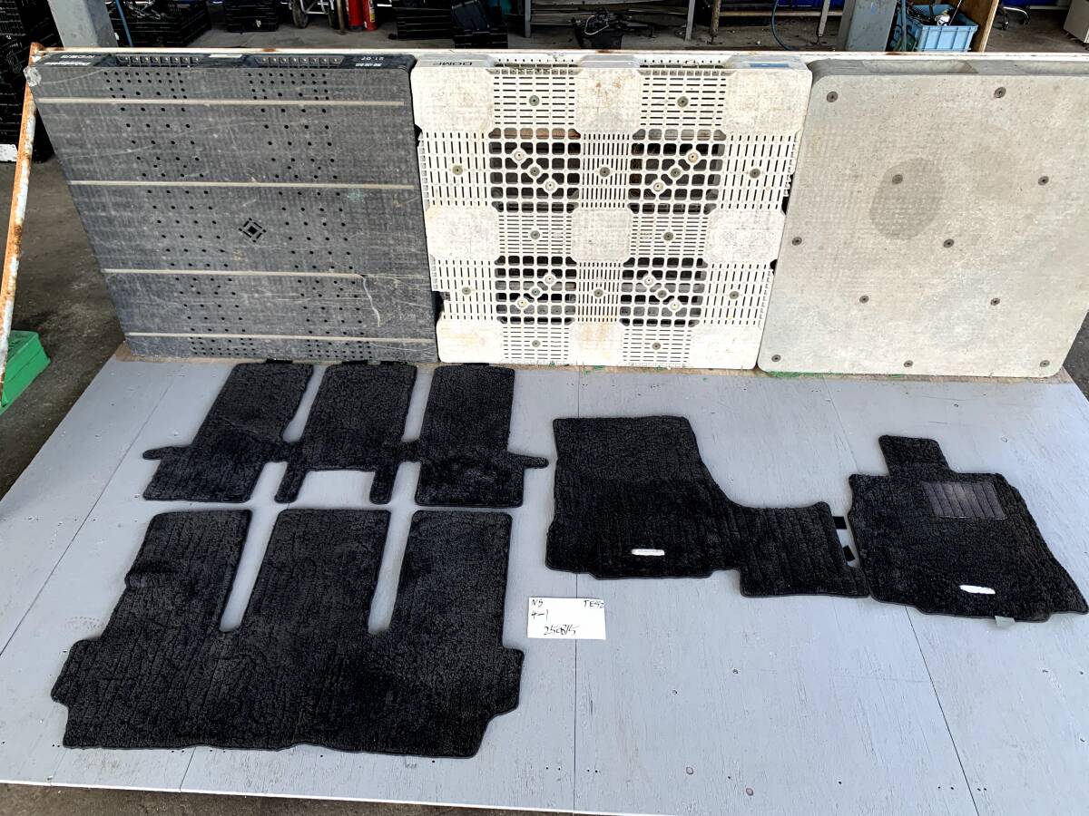●即決値段●250815 日産 エルグランド TE52 TNE52 フロアマット 1台分 室内マット 4枚 フロア カーペット フロント リア 左右拍卖