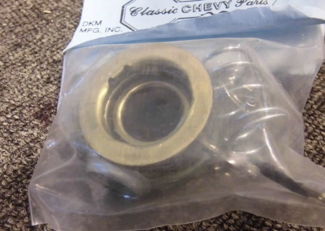 1963年インパラアッパーステアリングコラムベアリング新品。ハイドロローライダー拍卖