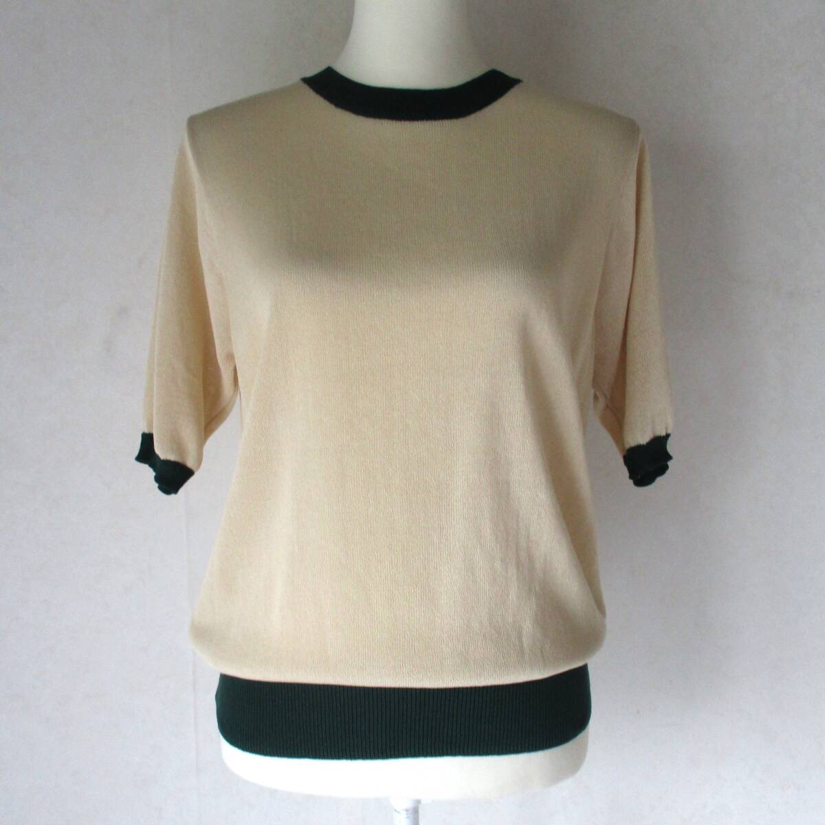 ☆新品☆価格1900円☆chaco closet☆配色リンガー半袖ニット size FREE アイボリー×モスグリーン 【圧縮発送】拍卖