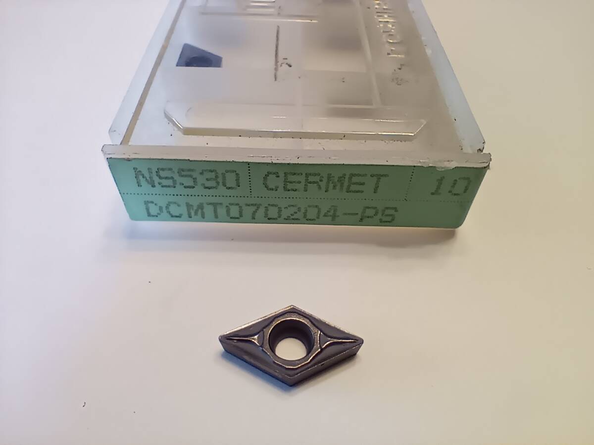 旋盤チップ ばら売り、お試し!タンガロイ DCMT 070204 菱形55度 ステン/鋼材用 1個 スローアウェイバイト拍卖