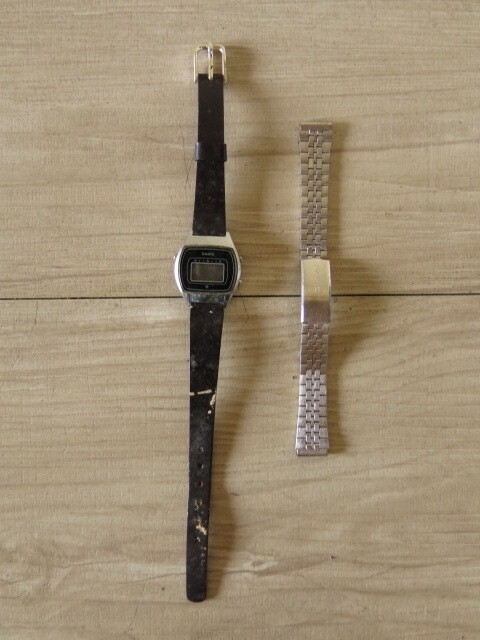 【現状渡し】CASIO・カシオ「87QL-13」クォーツ デジタル レディース 腕時計 ビンテージ ベルト付き バンド拍卖