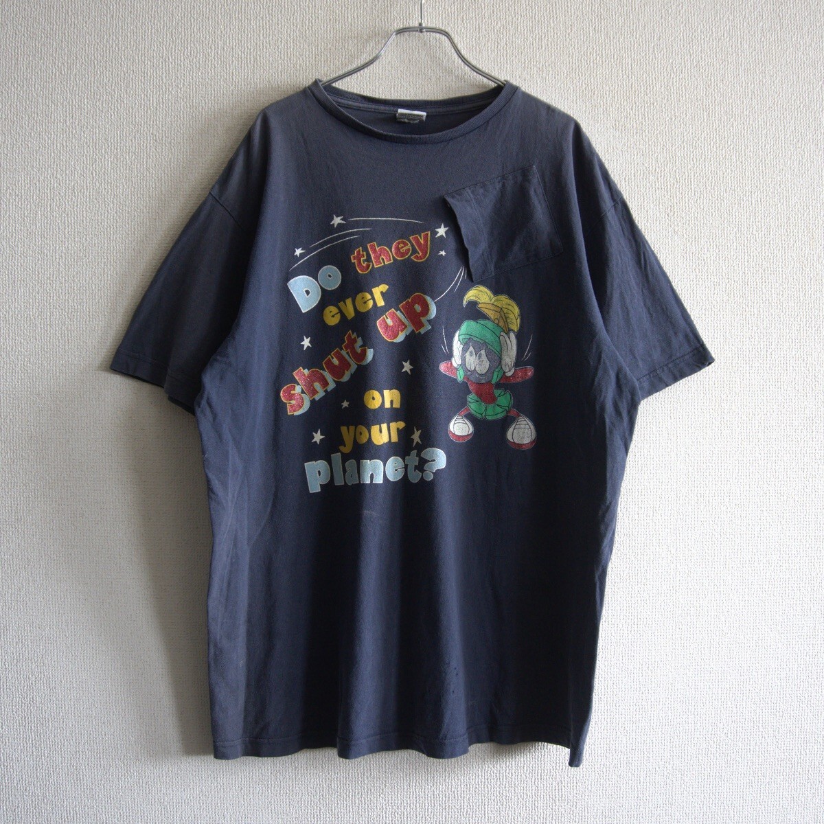 【雰囲気抜群】LOONEY TUNES【デザイン Tシャツ】M ルーニーテューンズ 25080367拍卖