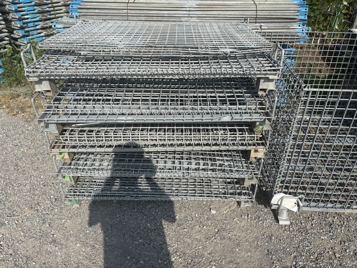 中古 税込 メッシュパレット パレティーナ 1200×1100 重ね用の耳付き 美品 鉄かご拍卖