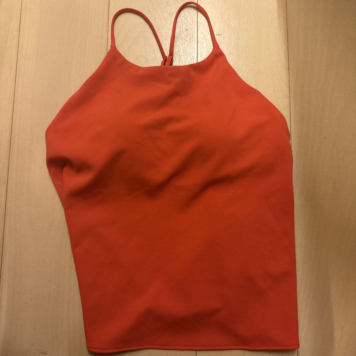 新品 UNIQLO ユニクロ キャミソール タンクトップ カップ付き!サイズL オレンジ拍卖