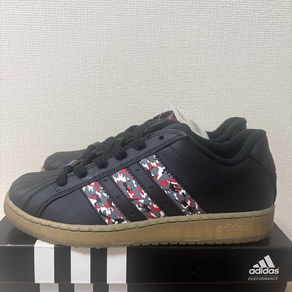未使用 アディダス スーパースター インスパイア レディース 24.5cm US6 ブラック1/アイアン/ユニレッド ブラック1/スチール/レッド adidas拍卖
