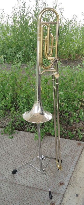 KING 3BFS テナーバス シルバーソニックベル 細管 国内でもレア品 ほとんど在庫がない 問題なく使用可能拍卖