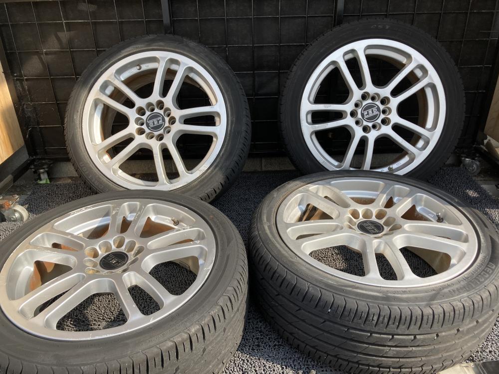 FED FOCUS EURO DESIGNのアルミホイール 215/45ZR17 リム径17(F/R) リム幅7JJ(F/R) オフセット48(F/R) PCD100(F/R) 5H ハブ径7.2(F/R)拍卖