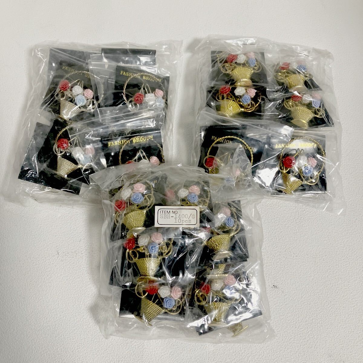 e125-60 未使用 ブローチ 10個×3袋 30個 セット まとめて バラ 薔薇 ファッションブローチ ゴールド SBH-1400/G拍卖