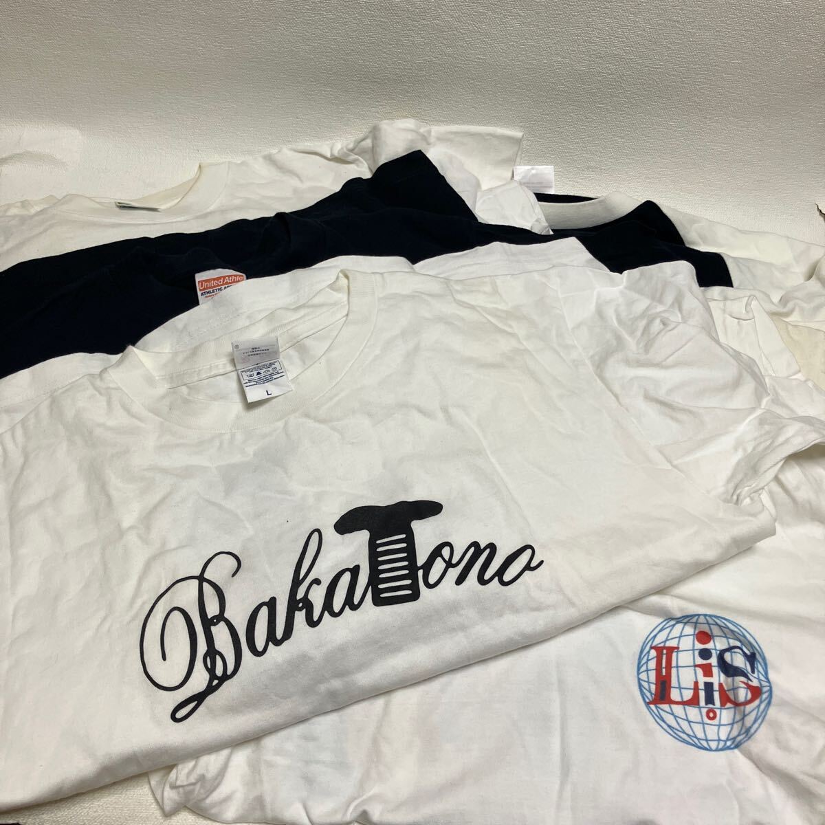 c1000 60 古着 Tシャツ まとめて 6枚 セット 服 半袖 7分?袖 シミ黄ばみあり サイズ色々 ロゴ バカ殿 ホワイト 白T ブラック 黒 拍卖