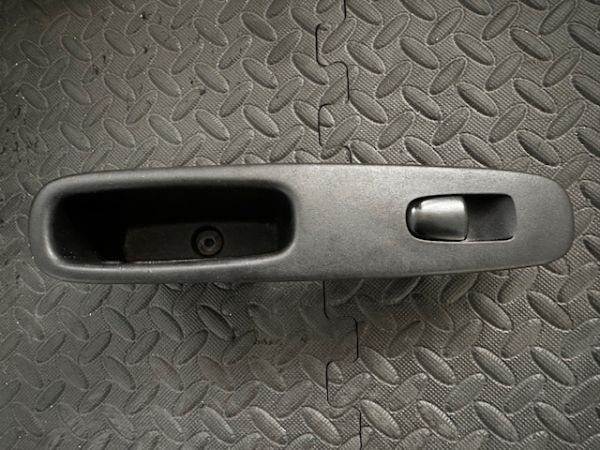 日産 NISSAN セレナ C26 純正 パワー ウィンドウ スイッチ フロント F 左前 L 助手席 80961-1VA0A No.10168拍卖