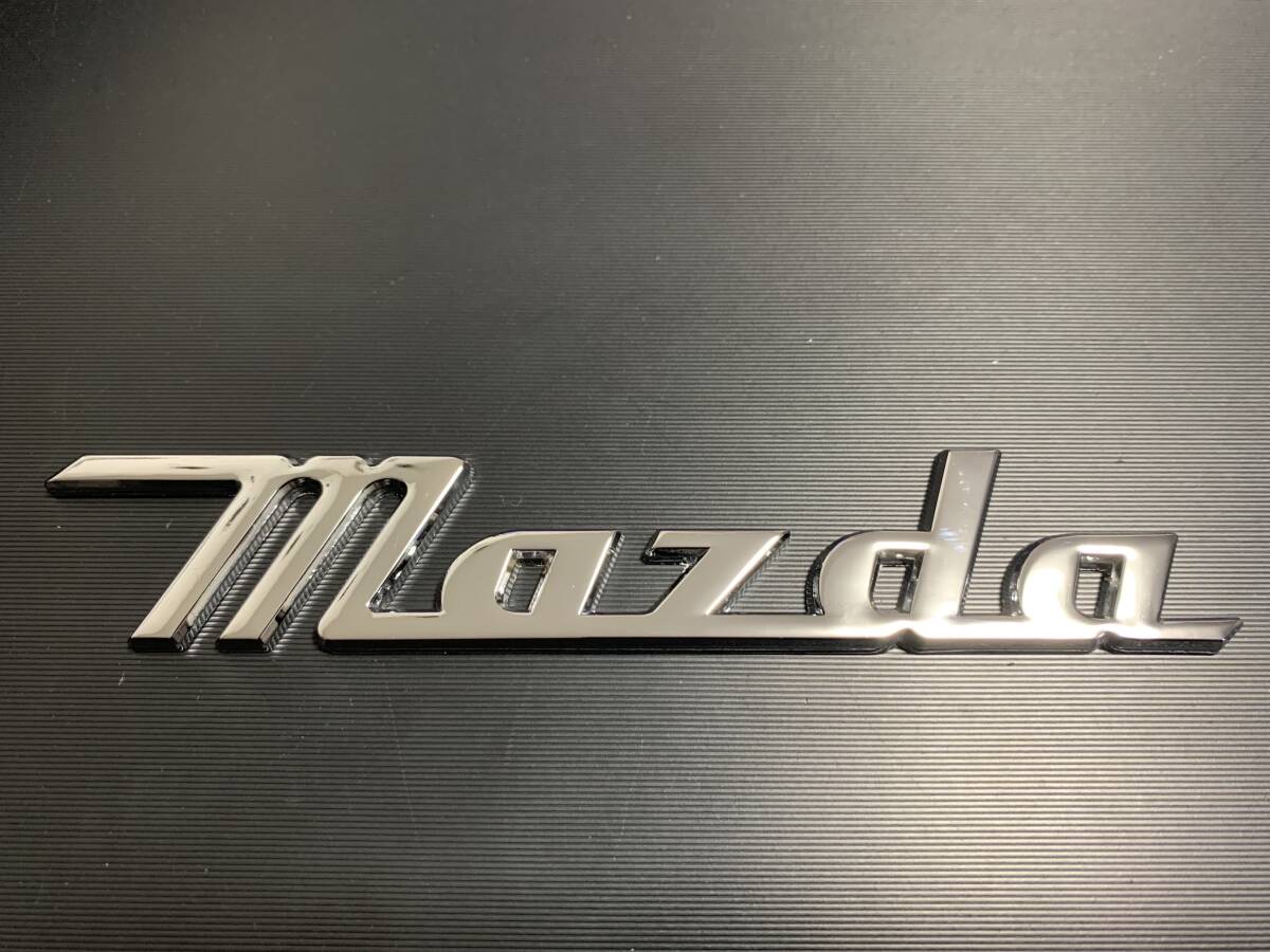 【金属製】マツダ レトロ(筆記体)エンブレム ロードスター CX-3CX-5CX-8CX-30RX-7RX-8 アクセラ アテンザ キャロル デミオ ファミリア 拍卖