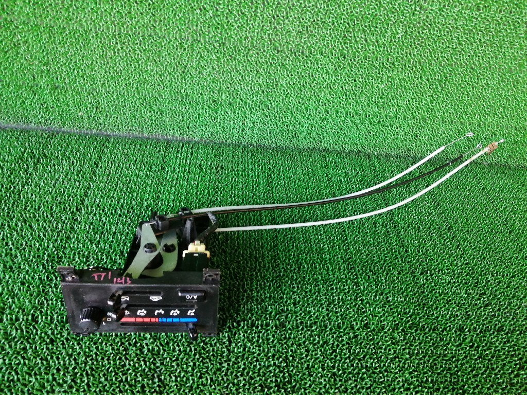 2-1 スバル サンバー TT2 TT1 TW1 TW2 TV1 TV2 A/C エアコンスイッチ エアコンパネル クーラースイッチ拍卖