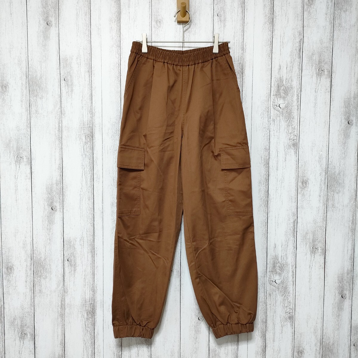 GU ジーユー (M) カーゴ ジョガーパンツ レディース拍卖