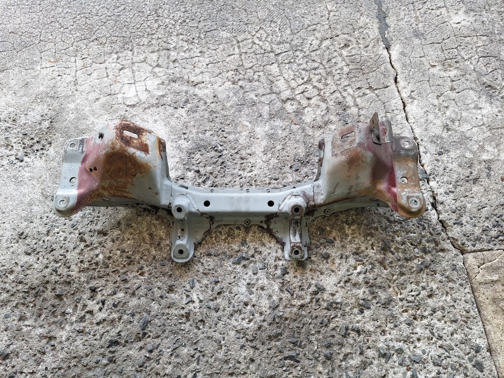 C33 ローレル エンジンメンバー No.31拍卖