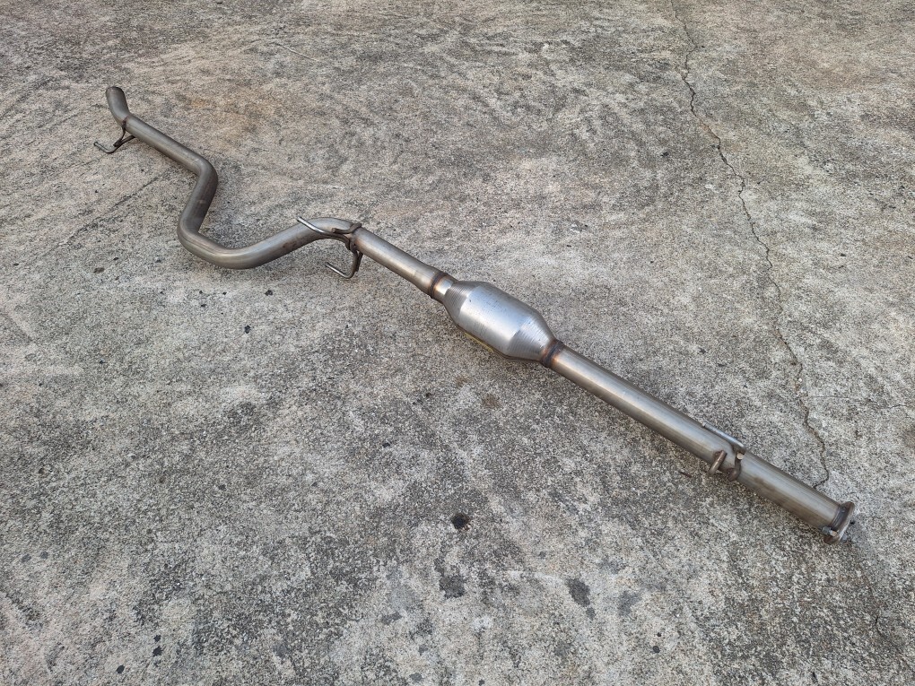 トヨタ ハイラックス GUN125 純正マフラー No.mac拍卖