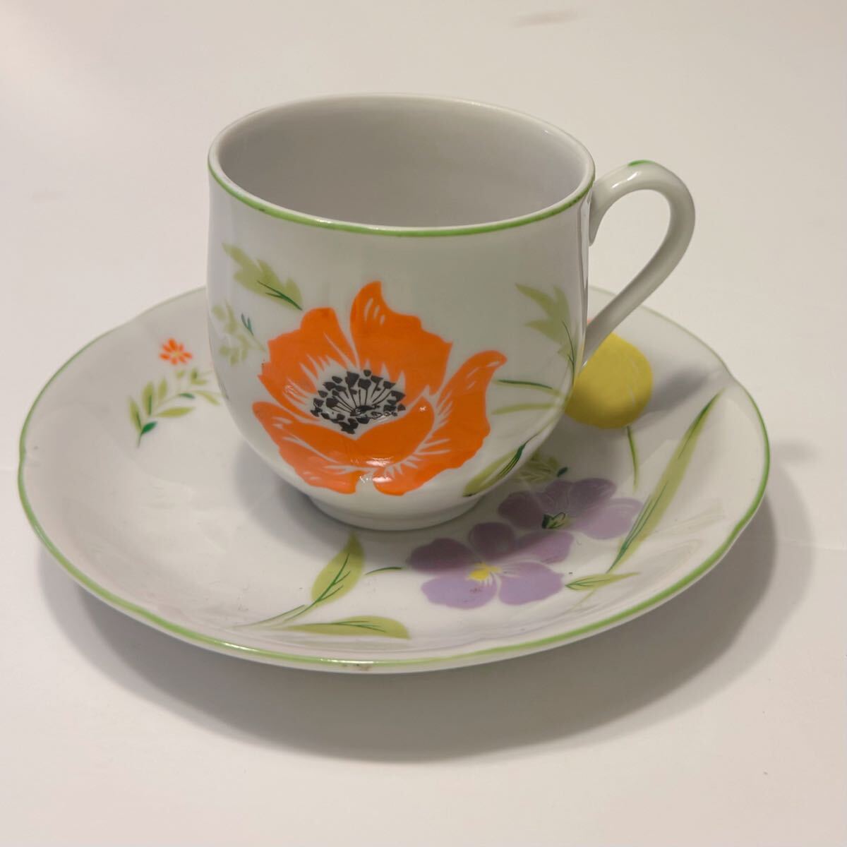 即決!かわいい☆「かわいい花柄 昭和のカップ&ソーサー」拍卖