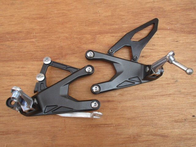 YZF-R1 15- 純正ステップ 2CR拍卖