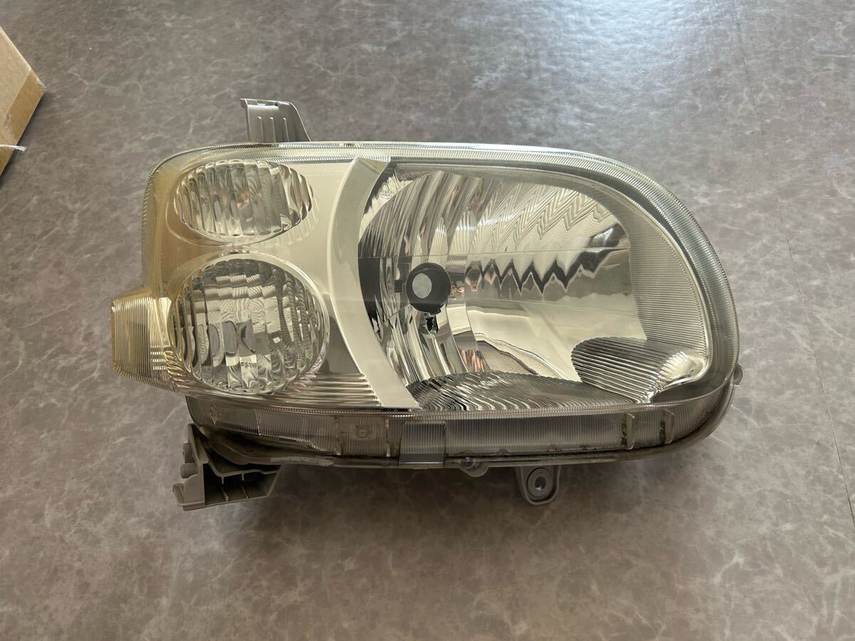 ダイハツ タント L375S 平成23年 純正 運転席側 右 ハロゲン ヘッドライト ヘッドランプ 100-51945拍卖