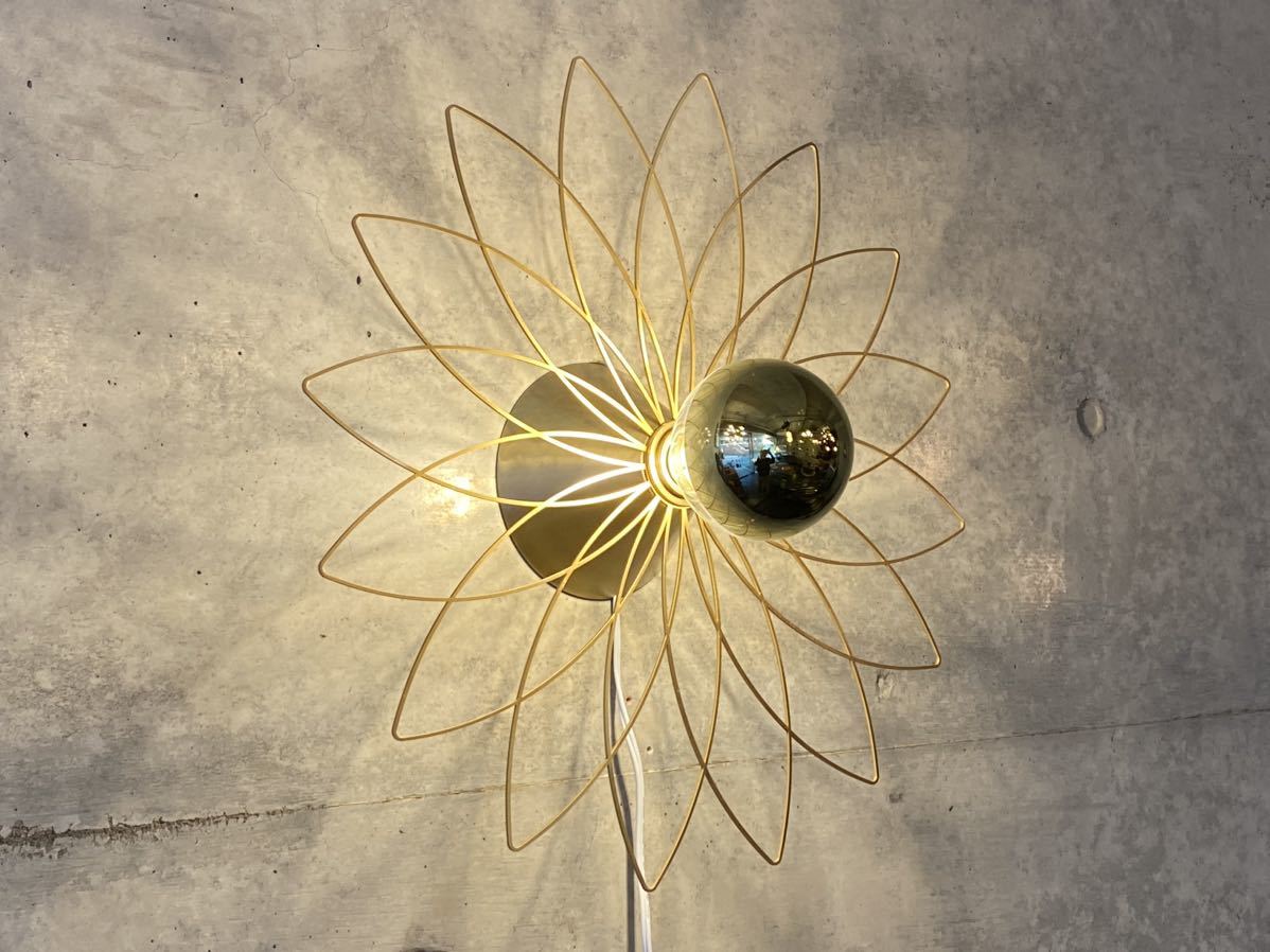 sunflower wall lamp(検 ミッドセンチュリー,ブラケットライト,midcentury,サンフラワークロック,スプートニク,ジョージネルソン,パントン拍卖
