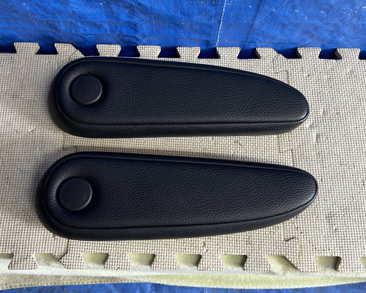 エルグランド TE52 E52 H25年 2列目右シート用 アームレスト レザーシート用 アームレスト トリムナンバー G 7人乗り拍卖