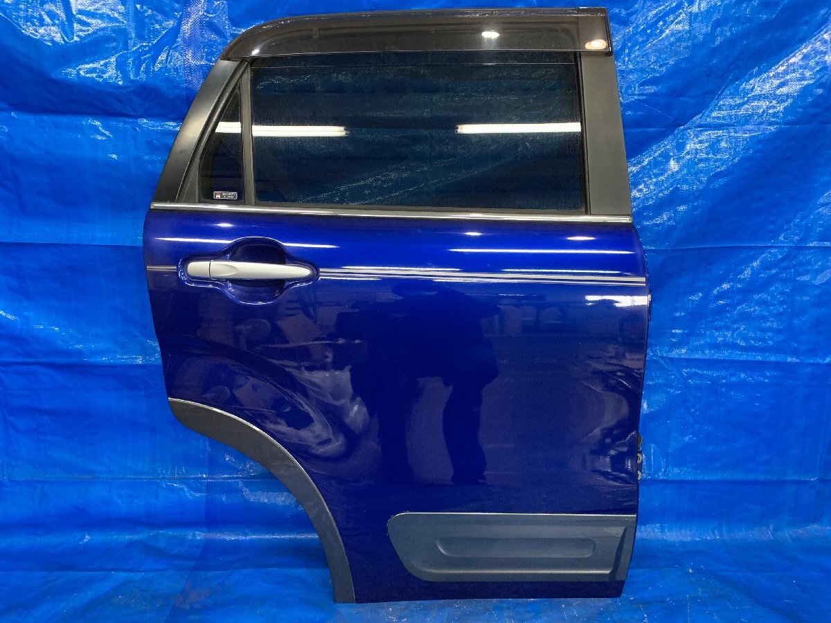 LA250S キャスト アクティバ 右リアドア 内張有り 品番 67003-B2260 年式 H27/11 トリム FG11 カラー№ B79 棚 CC6 700233拍卖