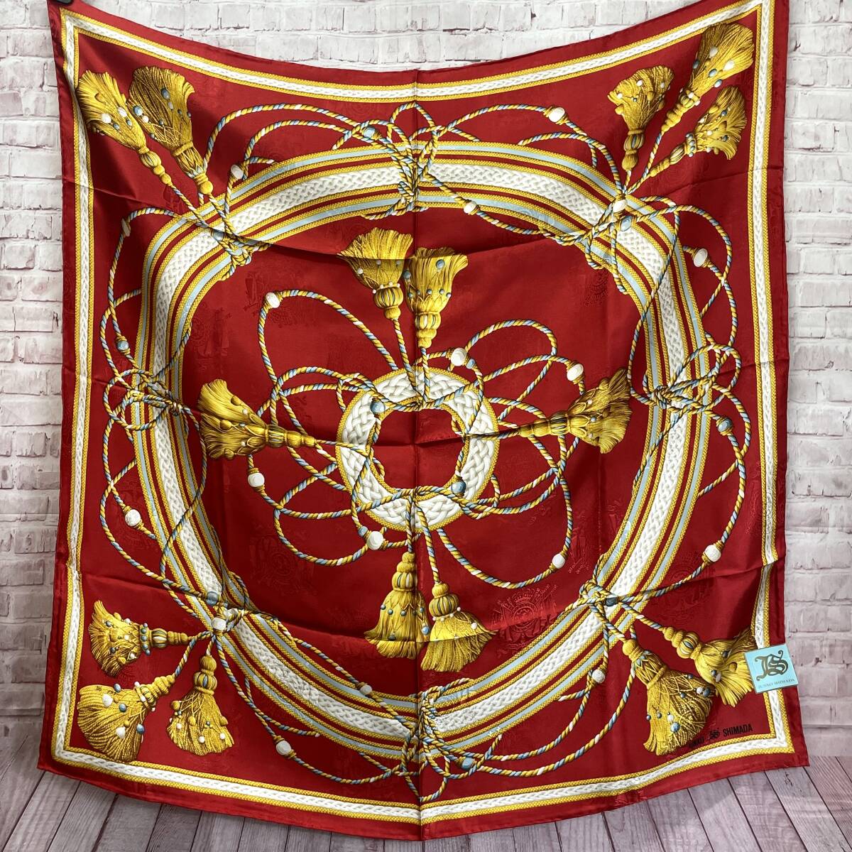 【タグ付き未使用品】JUNKO SHIMADA ジュンコシマダ 大判スカーフ バンダナ レッド系 タッセル ロープ 透かし模様 シルク100%拍卖