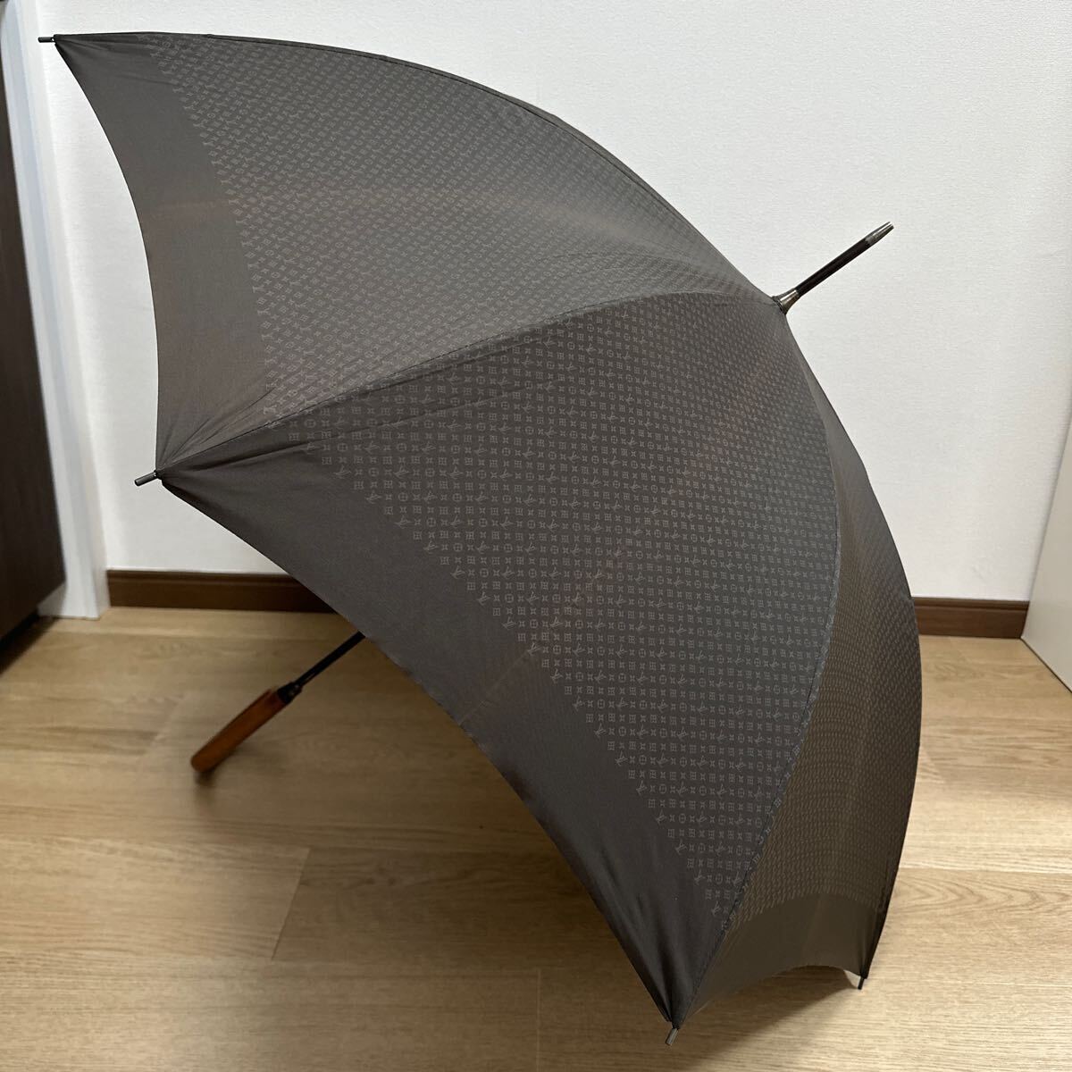 LOUIS VUITTON ルイヴィトン モノグラム パラプルュイ ジブレ M70107 長傘 全長 約90㎝ アンブレラ拍卖