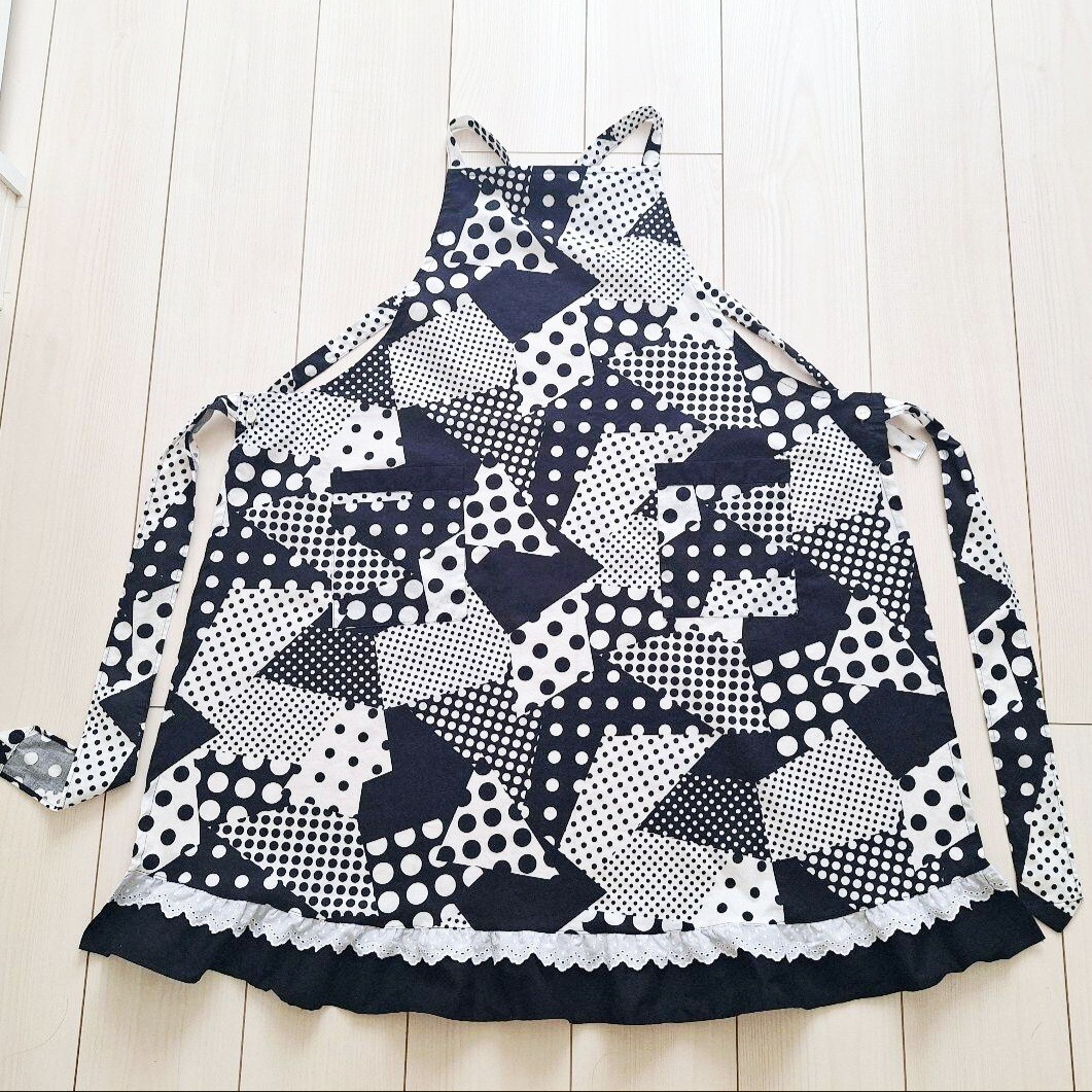 ◆新品◆ドット柄◆パッチワーク◆レース◆エプロン◆黒×白◆拍卖