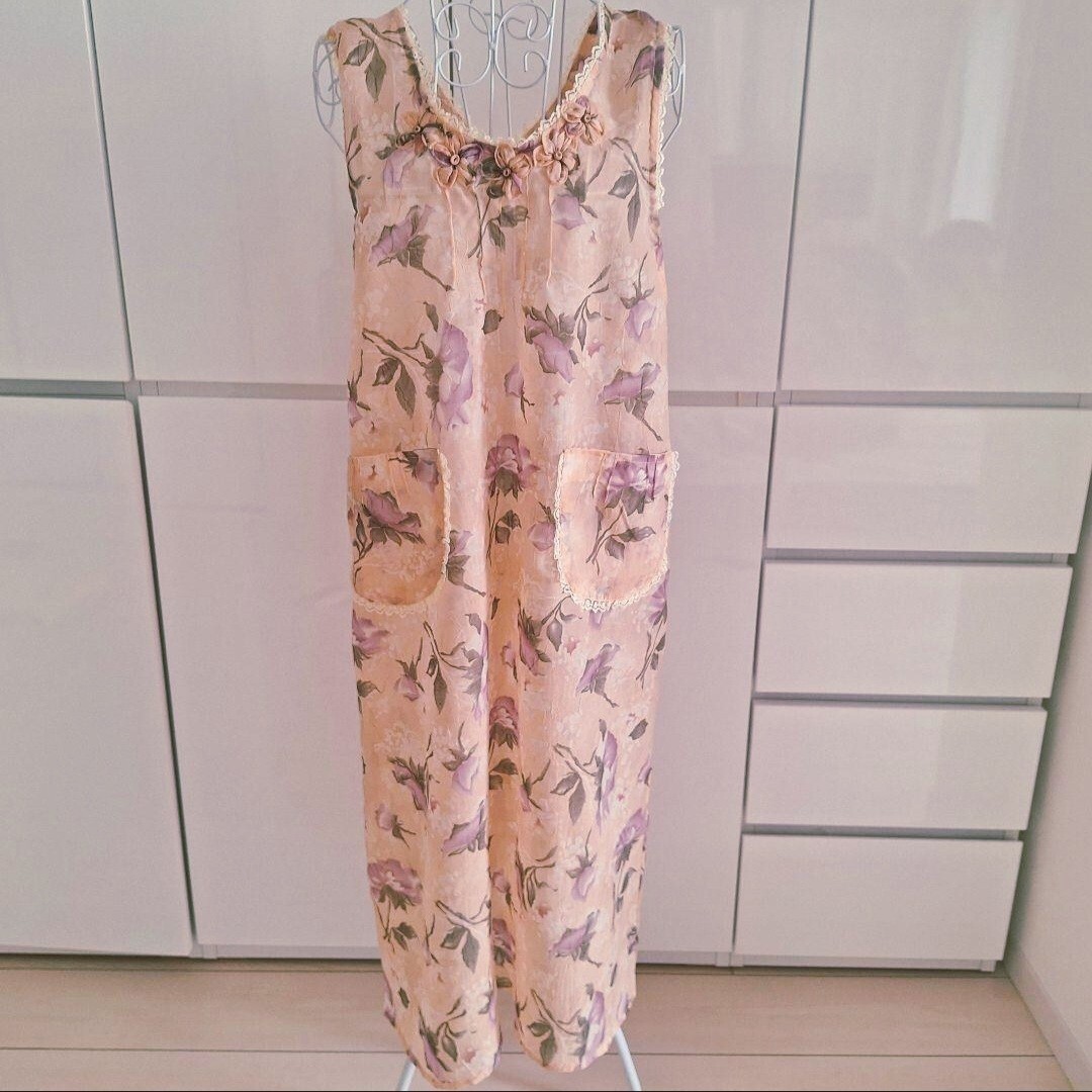 ◆未使用◆ライトピンク×パープル◆フラワー柄◆エプロン◆ロング丈◆拍卖