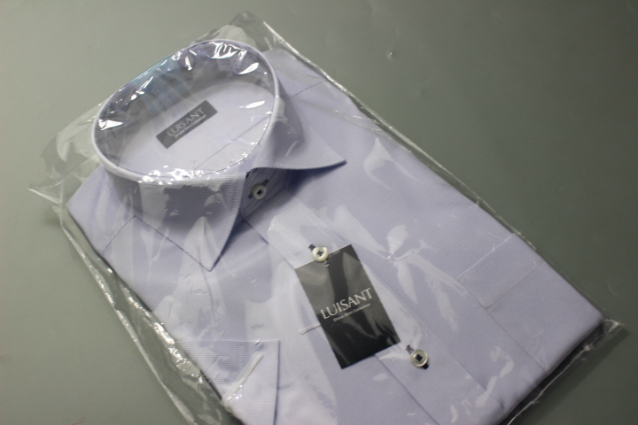 送料185円【新品】LUISANT(山喜) ワイドカラー/半袖ワイシャツ /スリム 形態安定  L(41cm)  ブルー/ストライプ柄 UNN602/120(7C354拍卖