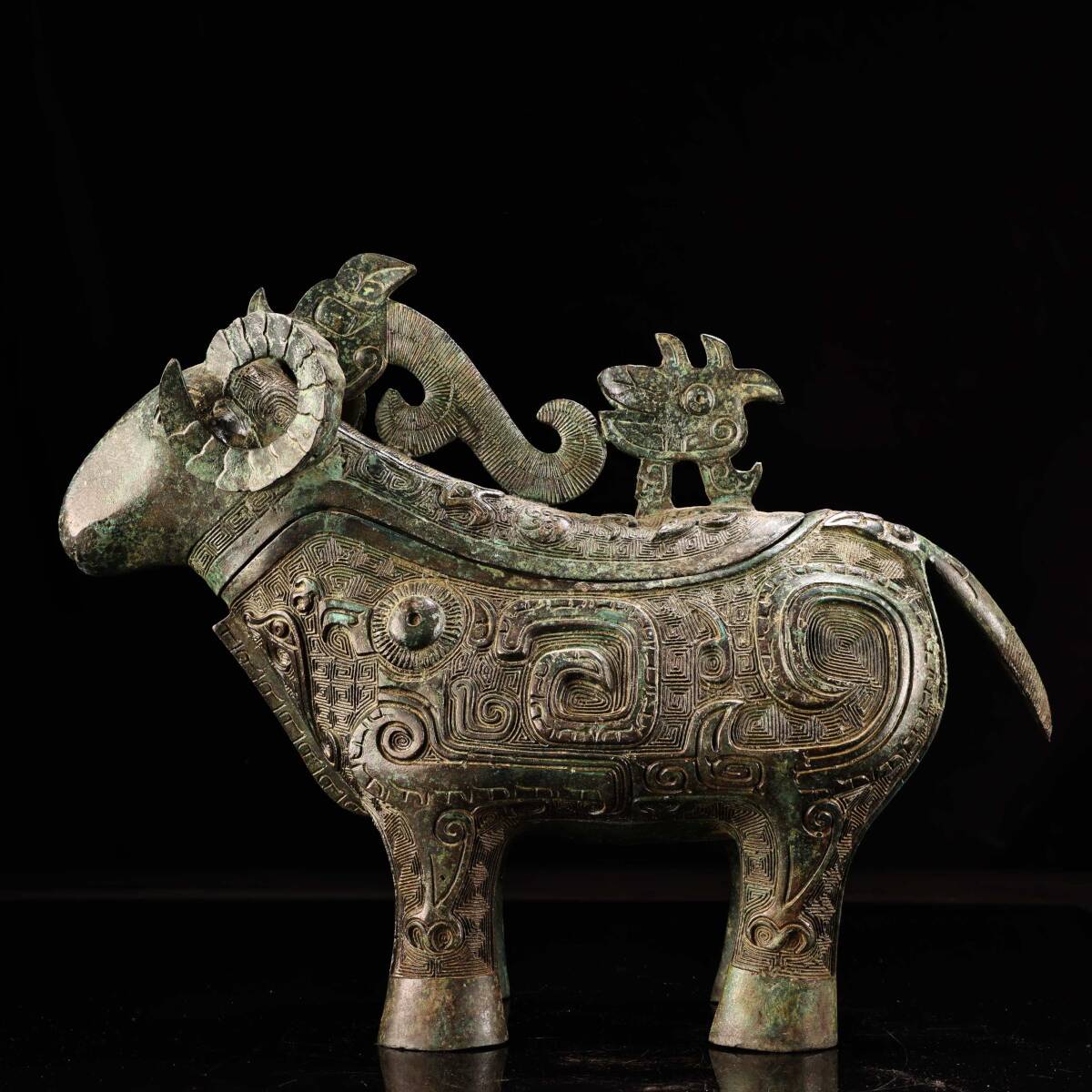 旧 漢代 青銅器 羊 酒器 古家具 中国古美術 古賞物 古置物 唐物 S78拍卖