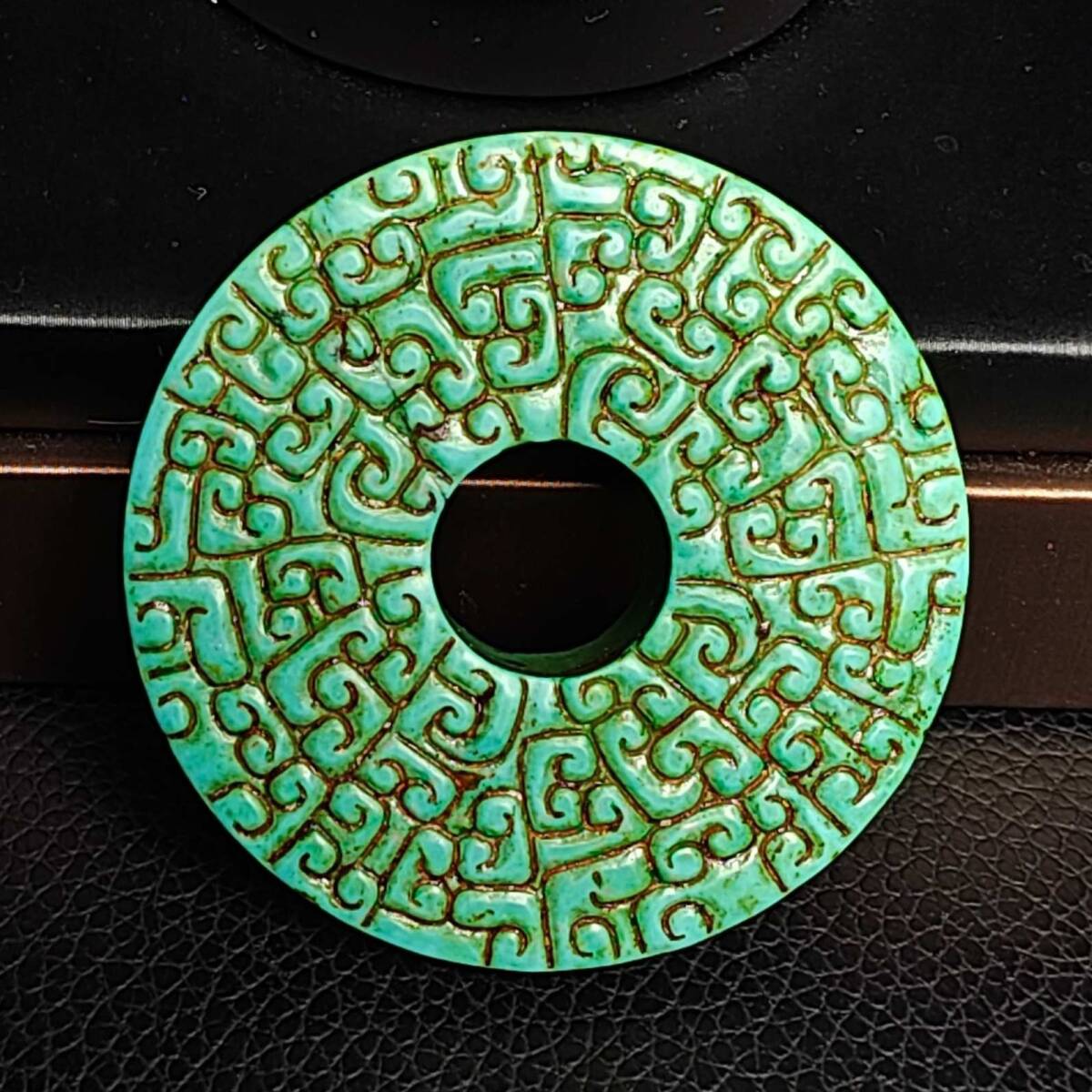 旧 戦国時代 緑松石掛璧 天然石 時代物 中国古美術 古賞物 古置物 唐物 S78拍卖