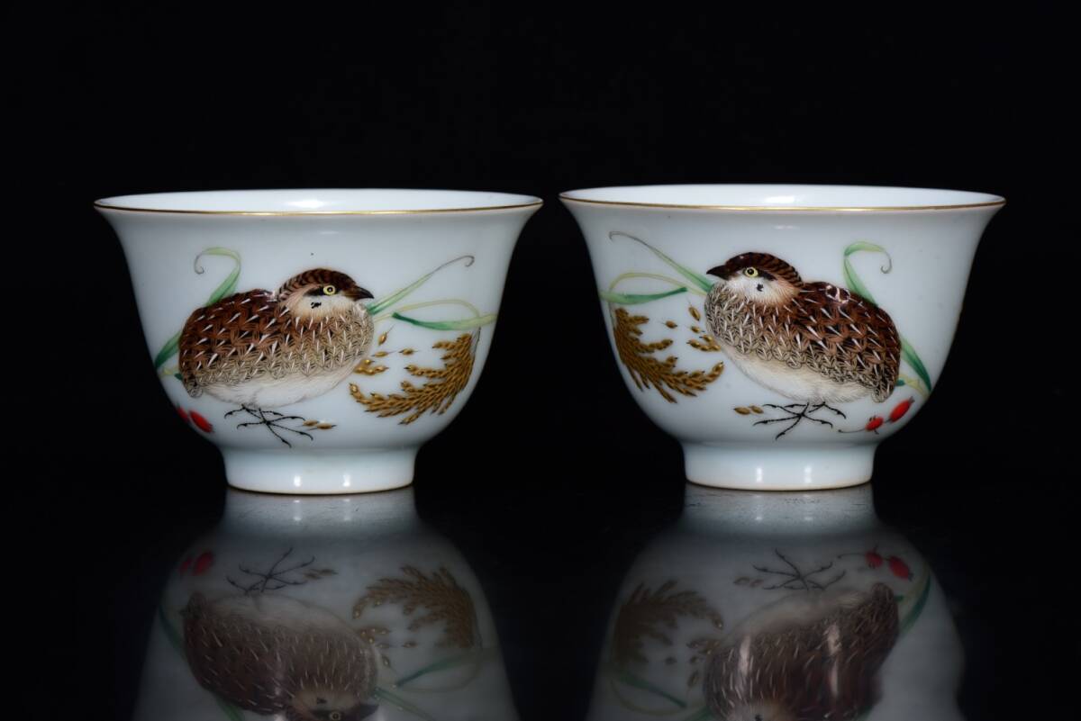 旧 清雍正年 琺瑯彩 安居楽業紋小鉢 唐磁 古陶磁器 陶芸 中国古美術 古賞物 古置物 唐物 S78拍卖