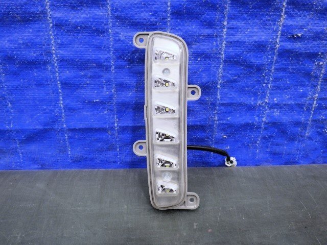 K1274 スペーシアカスタム MK32S 前期 右 LED デイライト 81M0R 美品拍卖