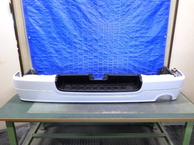 P050 ハイエース 200 標準 モデリスタ リアバンパー リアスポイラー付 52159-26300拍卖