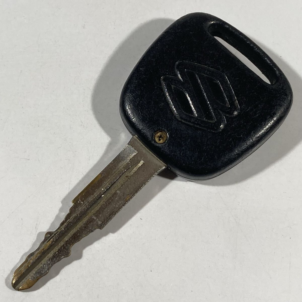 送料込 SUZUKI スズキ純正 ワゴンR アルト エヴリィ ジムニー 1ボタン スマートキー キーレス クリーム 白基盤 MTI563I拍卖