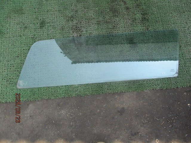 (0414)AB230W ボルボ 240 リア右側サイドガラス ウィンドウ拍卖