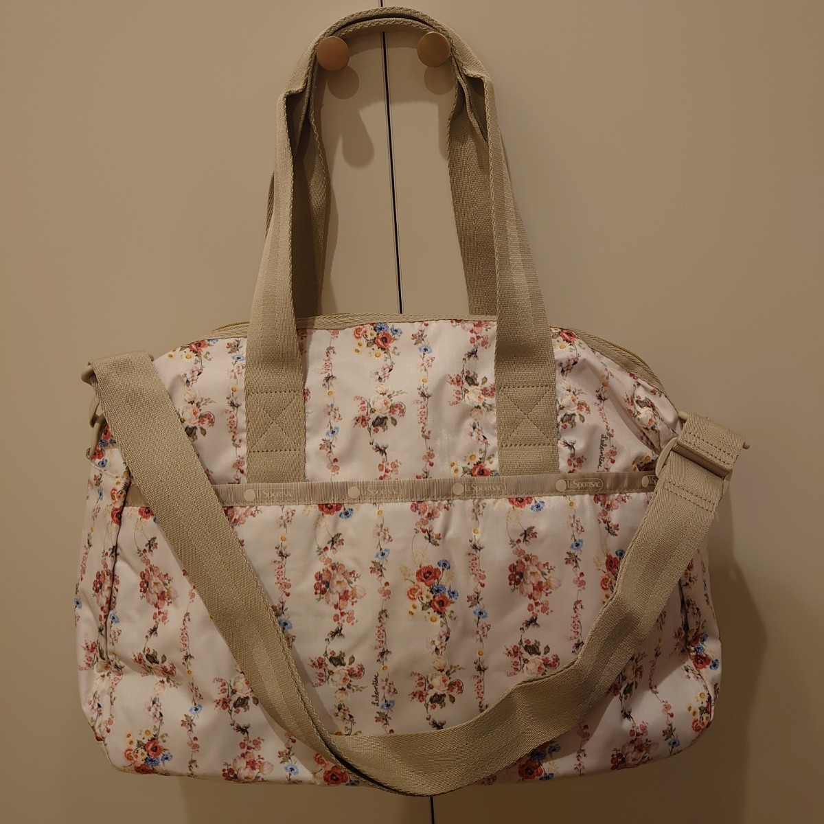 【即決】新品☆LeSportsac☆レスポートサック☆ROSE GARLANDHARPER BAG☆2WAYバッグ拍卖