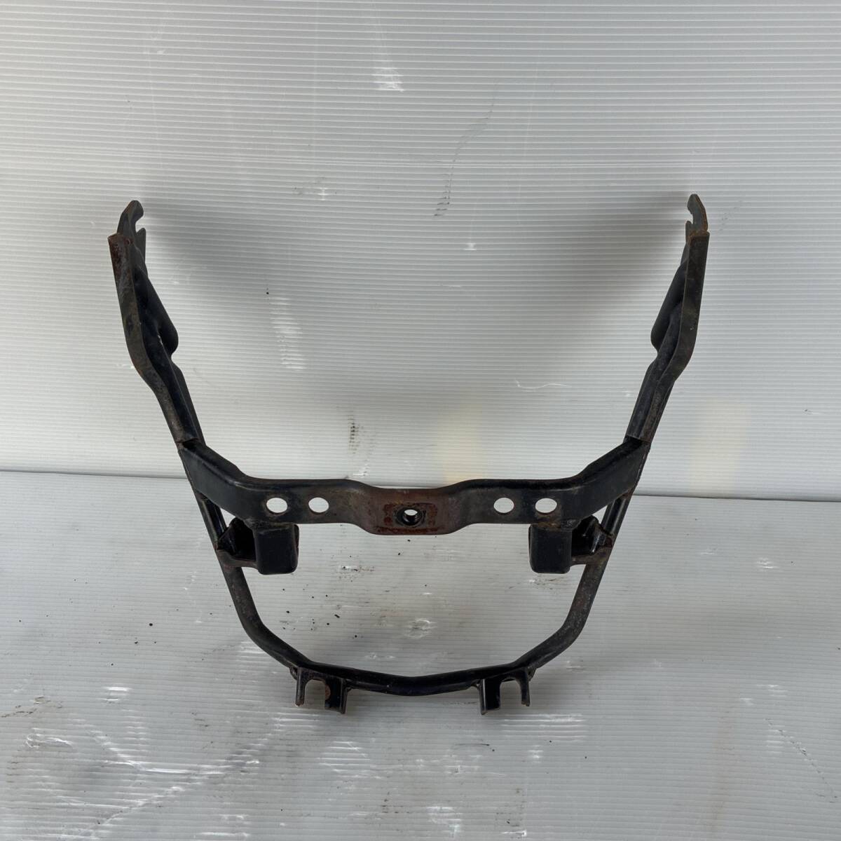 YAMAHA アクシス50 3VP ボディカバーステー ヤマハ拍卖