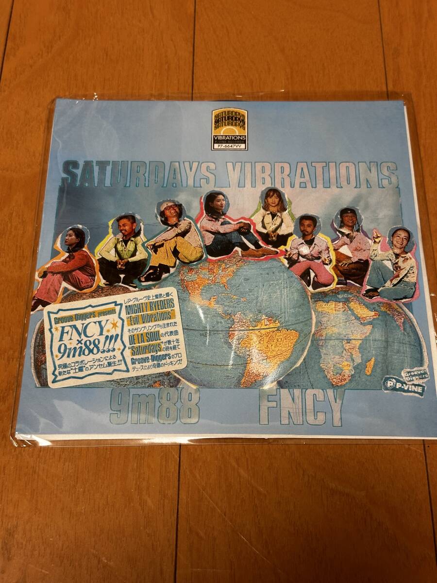 ★【FNCY & 9m88】☆『サタデーズ・ヴァイブレーションズ(COLOR 7)』7インチ 新品 激レア★☆拍卖