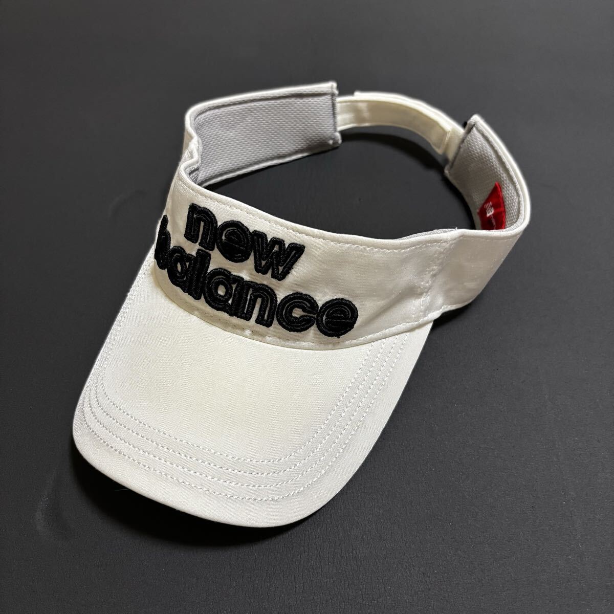 【極美品】New Balance GOLF ニューバランス ゴルフ サンバイザー ロゴ刺繍 ドライ 速乾 吸汗 春夏 ホワイト×ライム サイズ調節可能拍卖
