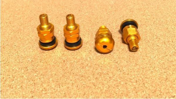 ワタナベ アルミホイール用 エアーバルブ 4個セット! ゴールド拍卖