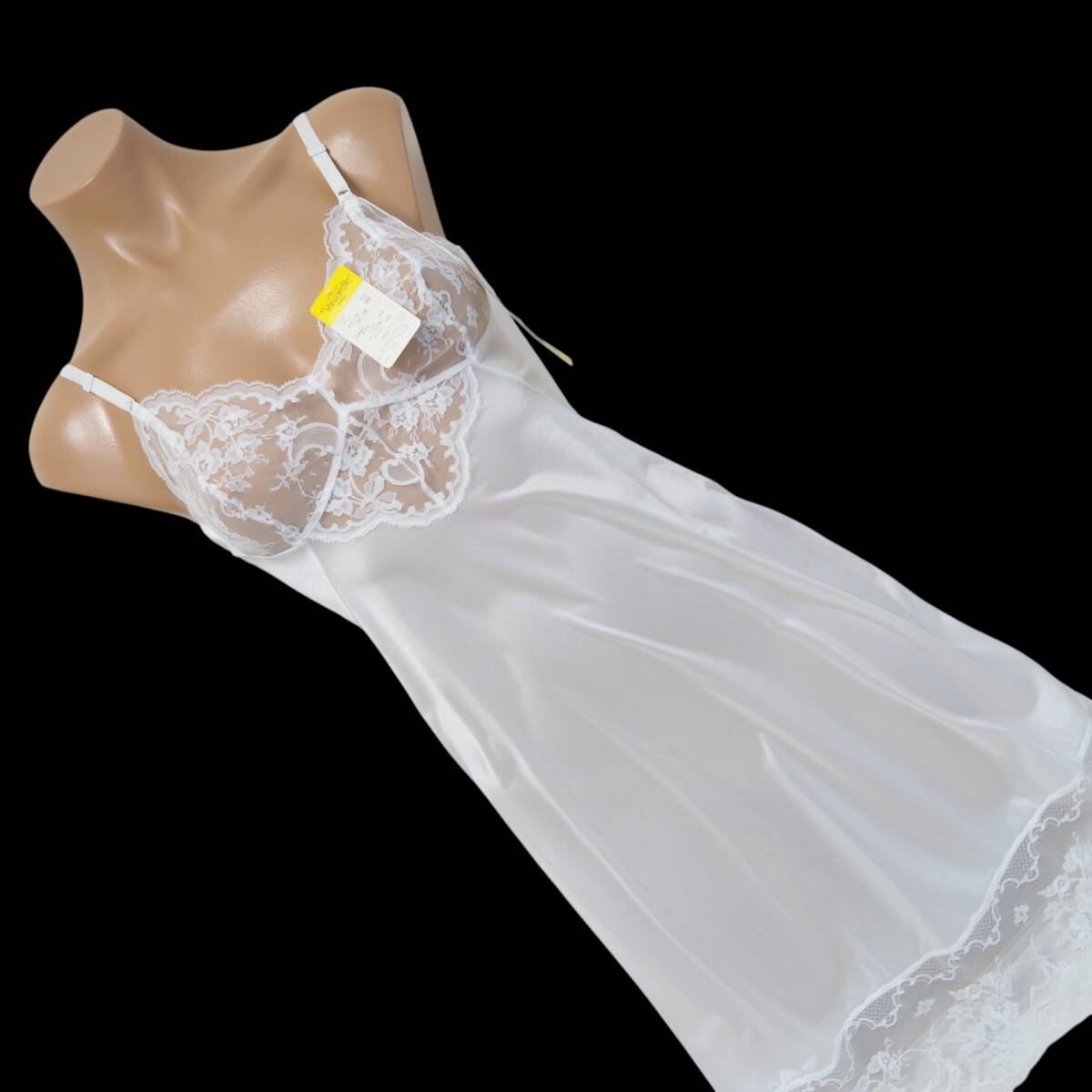 318【新品タグ付】レナウン バサレット デザインレース スリップ ナイロン100%/80-90 【送料300円】拍卖