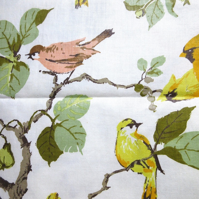 生地 鳥 木の実90×75 蝶 アニマル レトロ 可愛い ヴィンテージ ハンドメイド拍卖