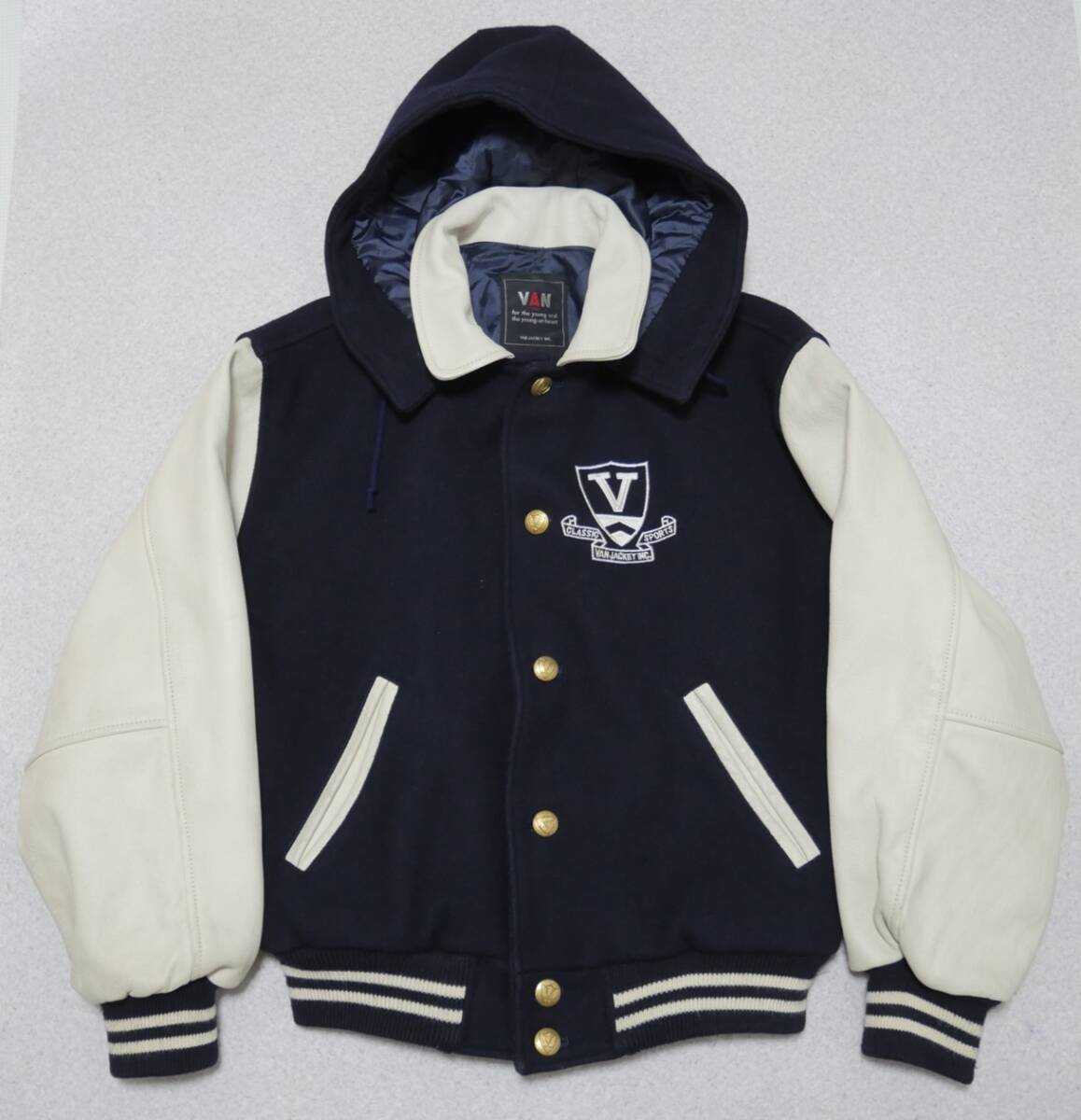 VAN JAC 金ボタン フード 袖革スタジャン 紺 M ヴァンヂャケット 袖レザー ジャケット拍卖