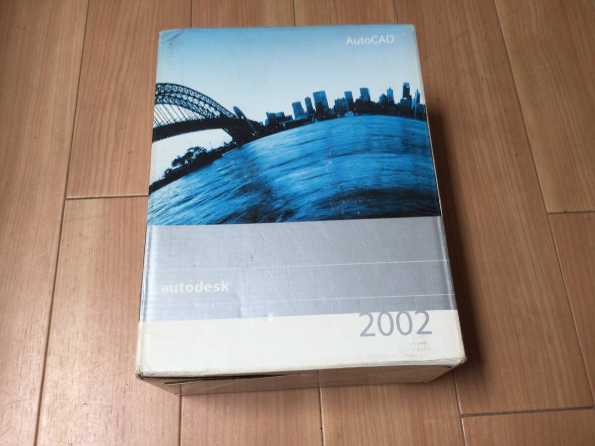 AutoCAD 2002 通常版 @元箱付きパッケージ一式@ シリアルナンバー付き AutoCAD LT拍卖