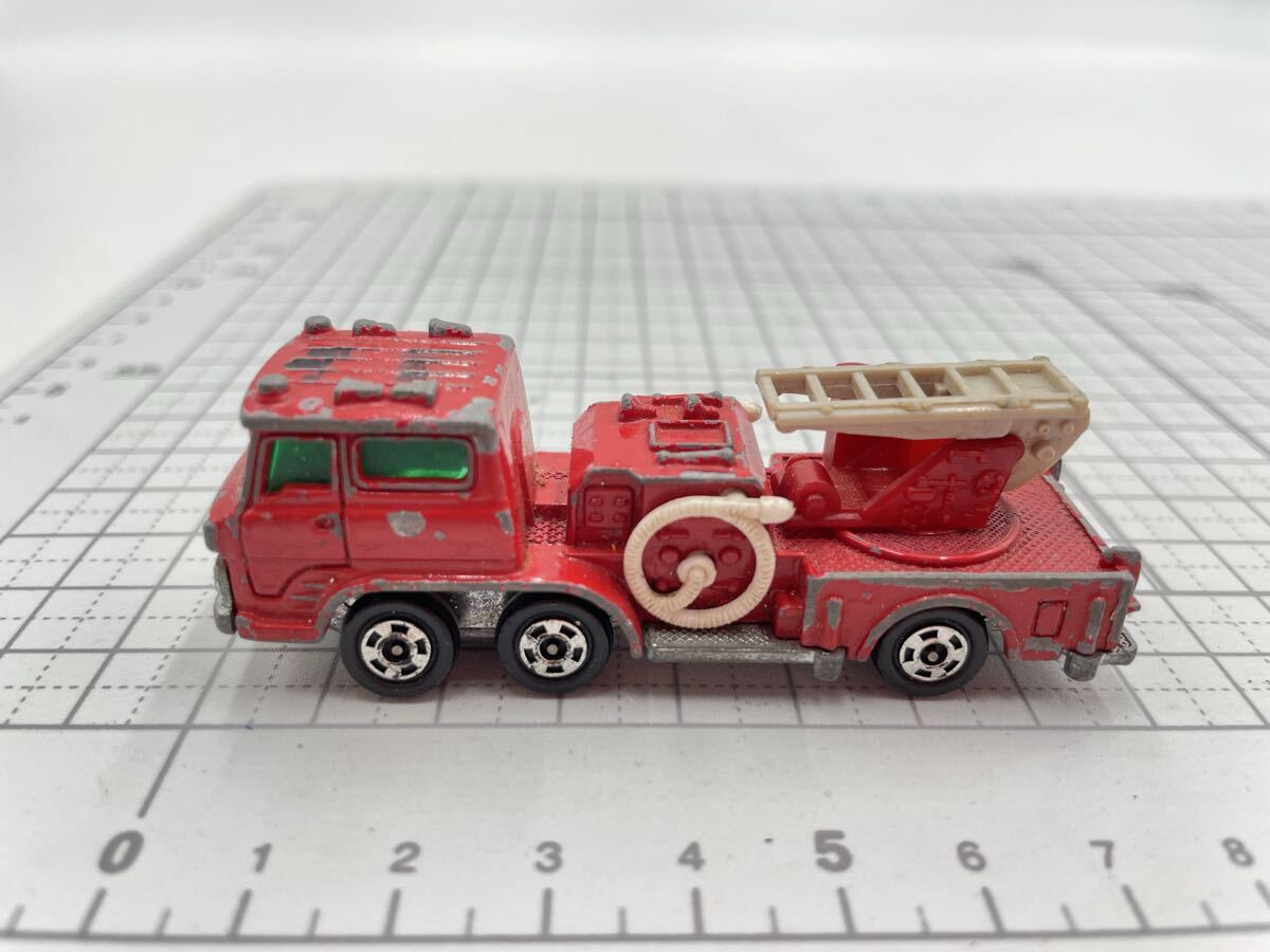 089-12《未検品です》ミニカー TOMICA トミカ NO.29 HINO FIRE ENGINE 消防車拍卖