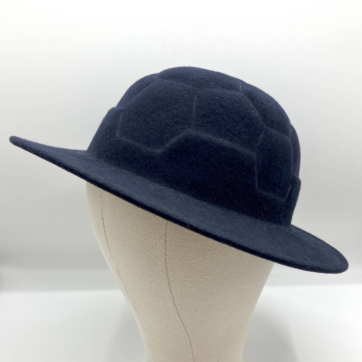 COMME des GARCONS SHIRT BOYS サッカーボール ハット ネイビー 紺 コムデギャルソンシャツ 甲羅 ボーラーハット 帽子 archive 5050609拍卖