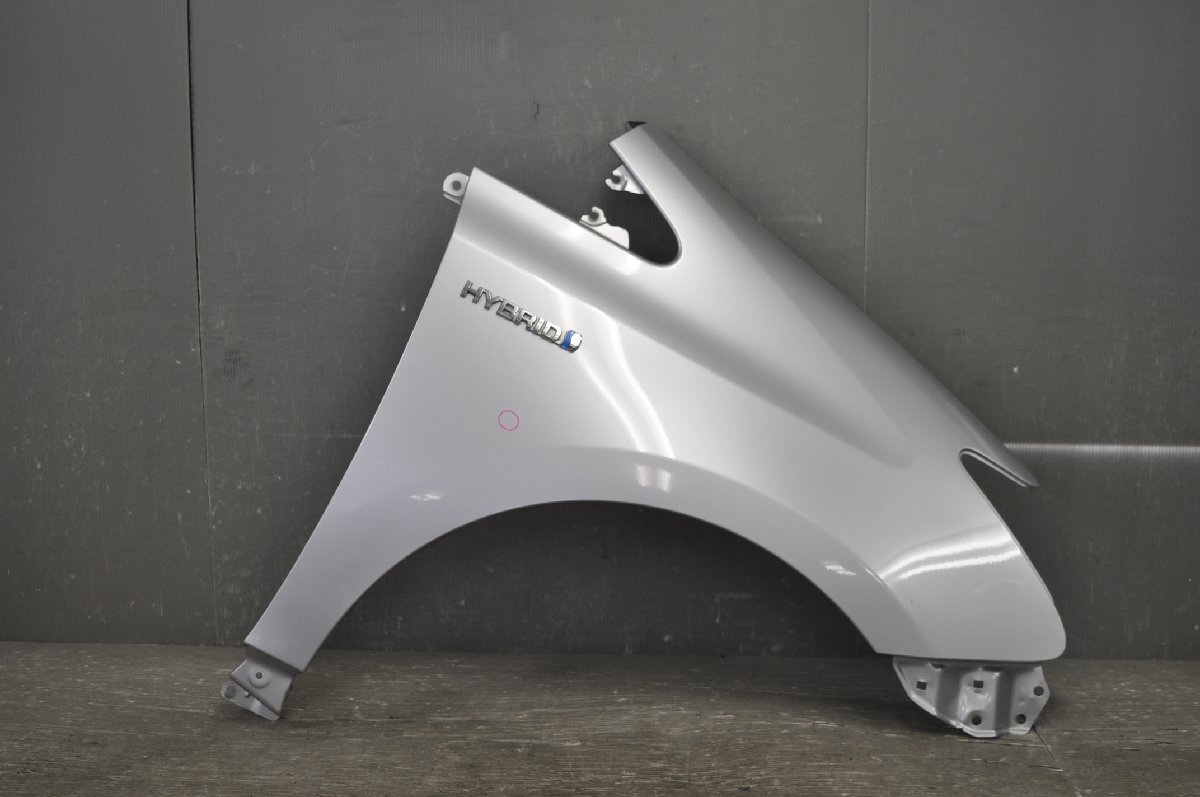 プリウスα G 前期 (ZVW41 ZVW40) 右 前 フロント フェンダーパネル 1F7 銀 53801-47060 s020772E拍卖